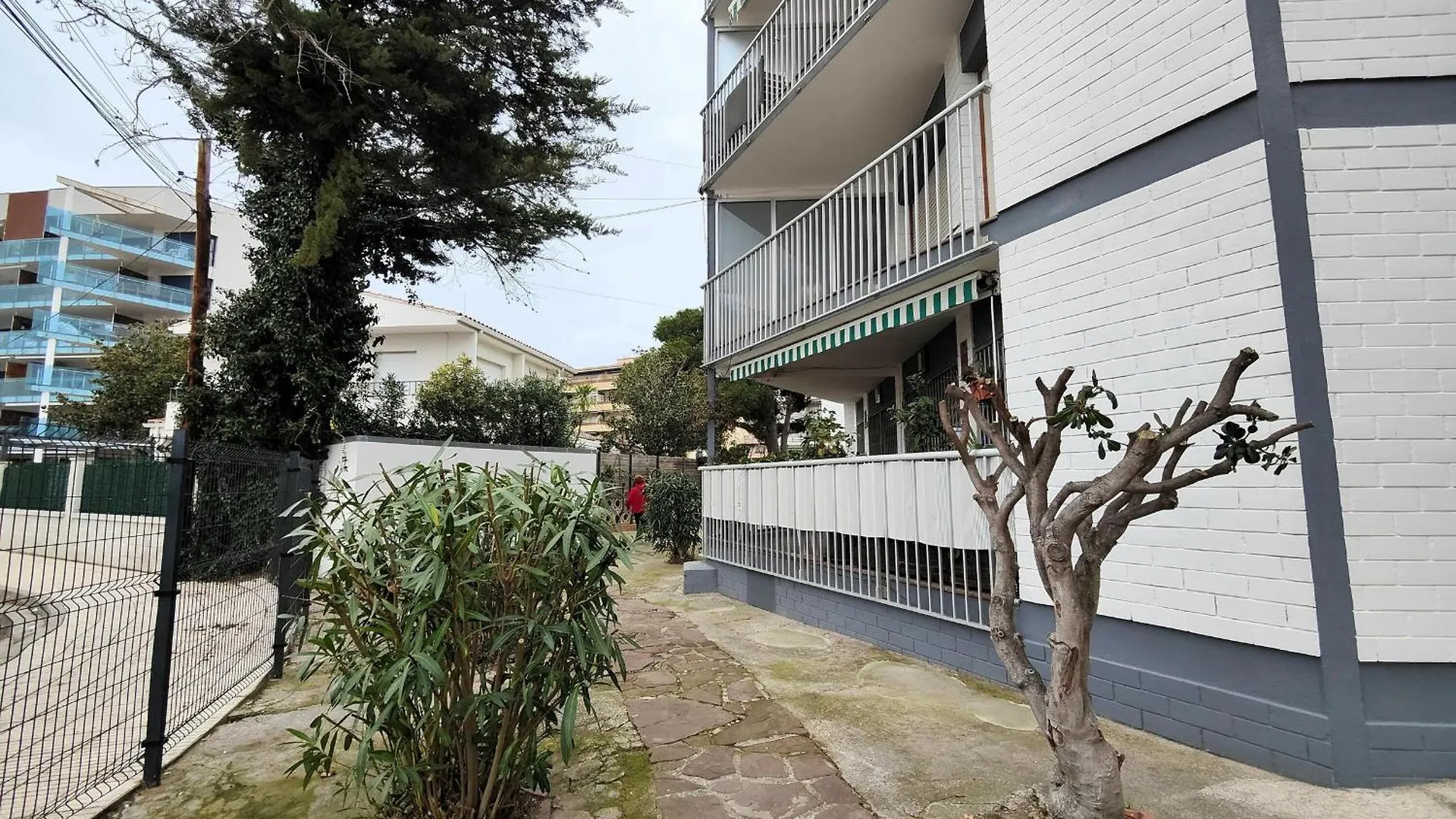3341 Nancy, 342, Cerca De Un Parque Natural. Buena Situacion, Vistas A Canal, Zona Tranquila, Calle Sin Salida. - Es-258-87 Roses 0*,