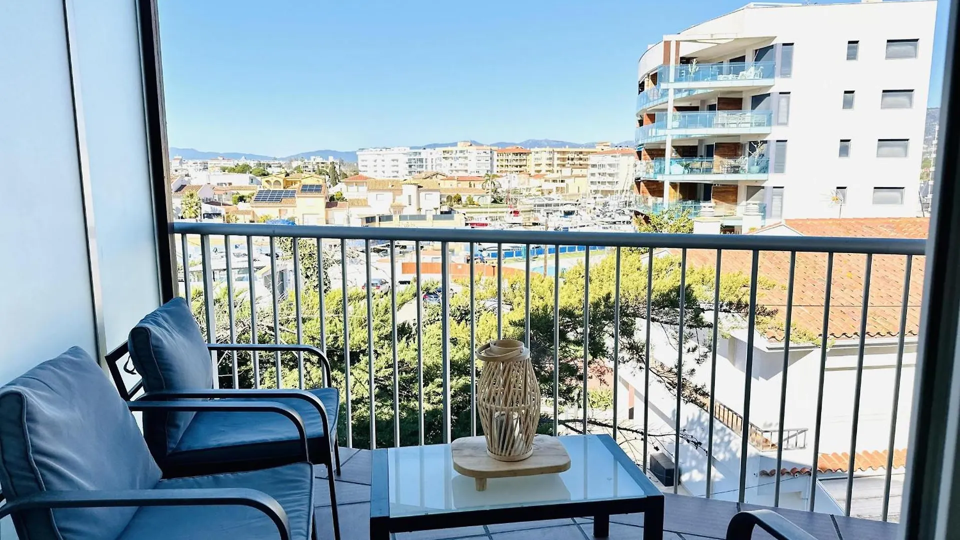 Apartment 3341 Nancy, 342, Cerca De Un Parque Natural. Buena Situacion, Vistas A Canal, Zona Tranquila, Calle Sin Salida. - Es-258-87 Roses Spain